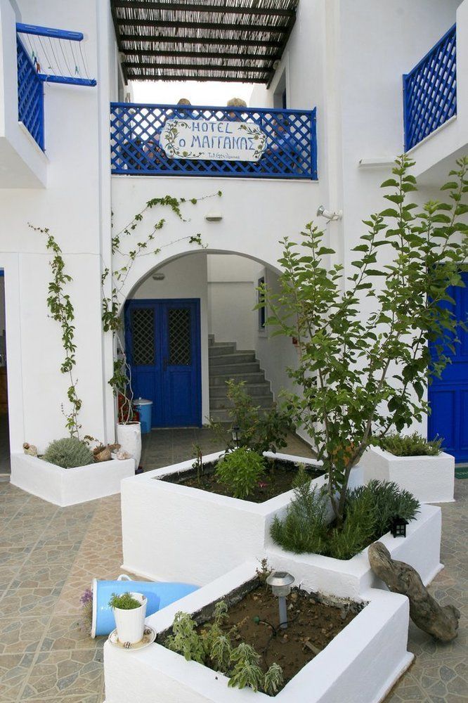 Maganas Hotel Livadi  Exterior photo