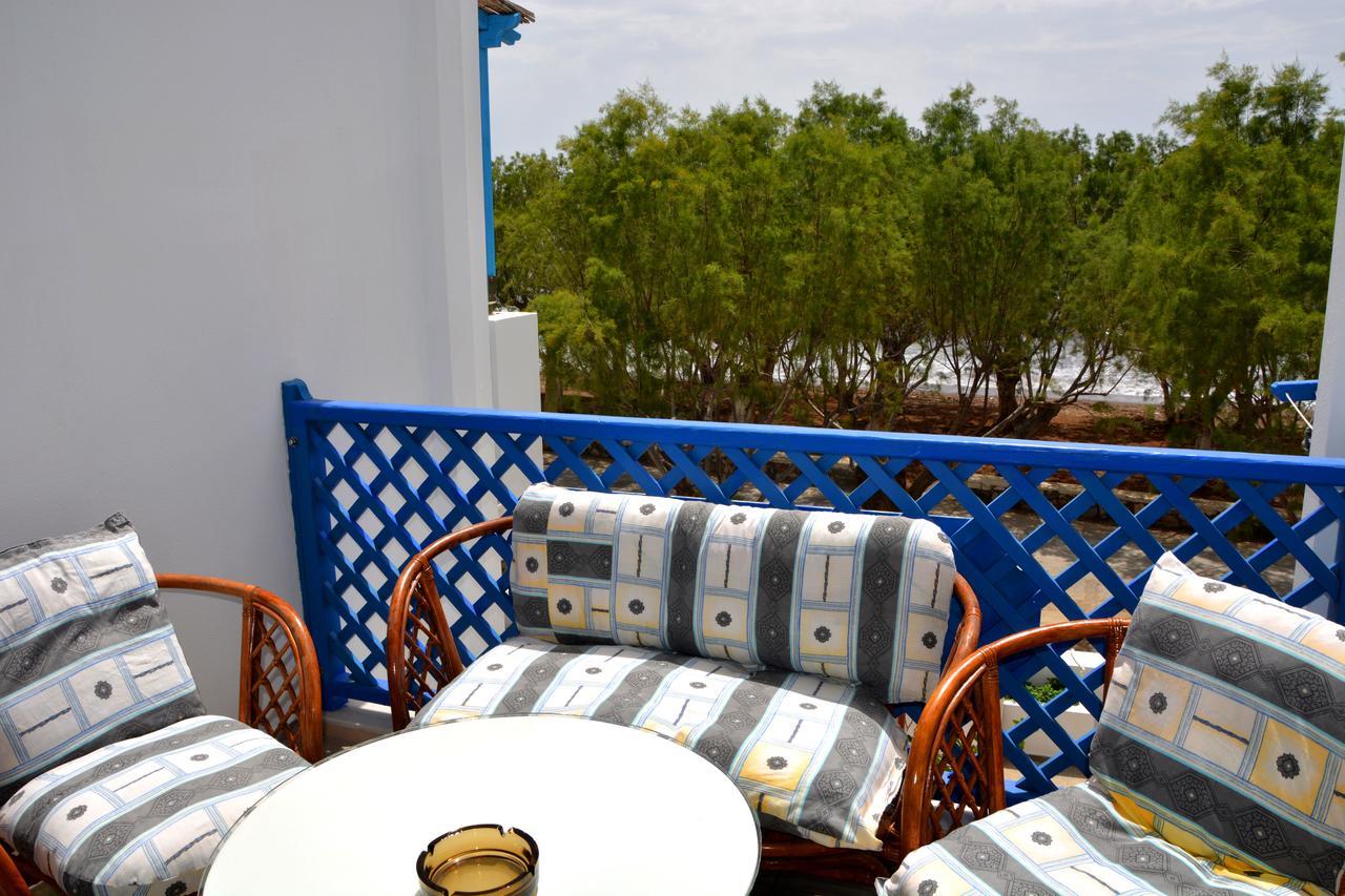 Maganas Hotel Livadi  Exterior photo